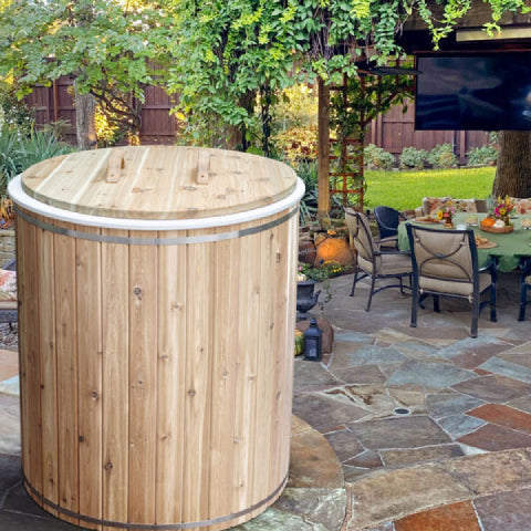 LeisureCraft Baltic Cold Plunge Tub