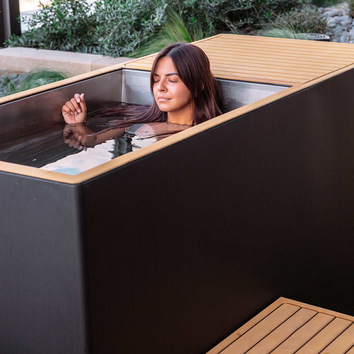 Revive Plunge Luxury Plunge – Premium Self-Cooling Ice Bath with 1 HP Chiller