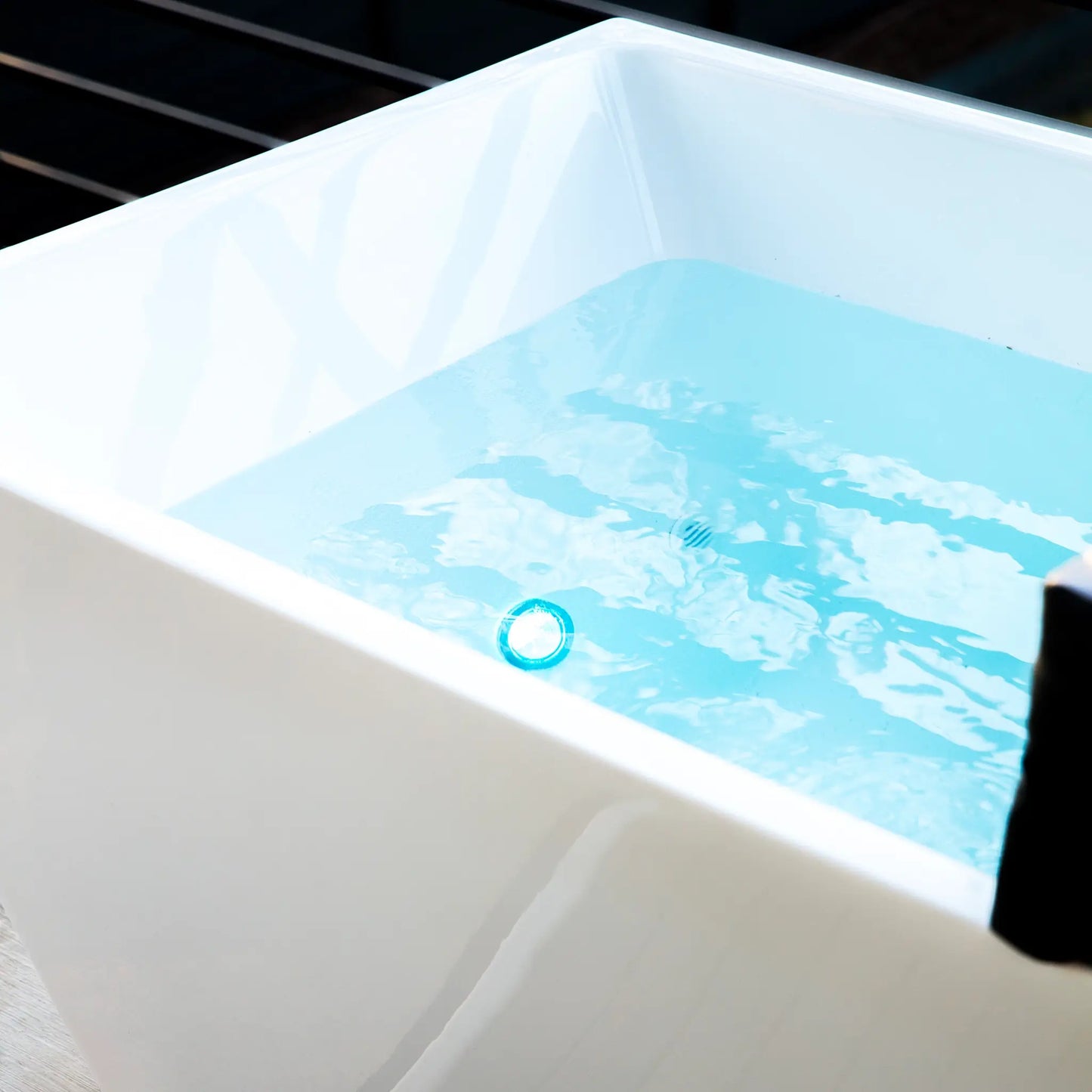 Revive Plunge Acrylic Plunge – Premium Dual-Temperature Cold Plunge with 1 HP Chiller