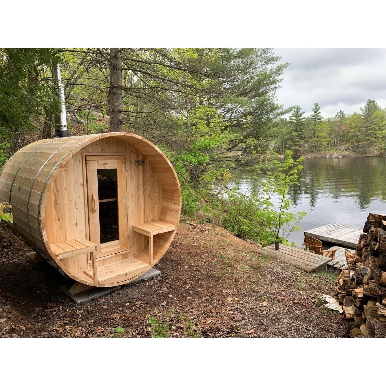 LeisureCraft Canadian Timber CTC2245W Serenity Barrel Sauna – 2–4 Person Outdoor Sauna
